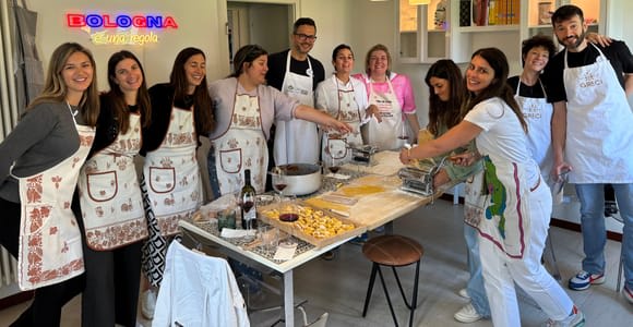 Bologna: 3 Pastas, Tiramisu and Unlimited Wine Tasting