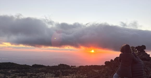 Catania: Jeep-Tour bei Sonnenuntergang zum Ätna und zu den Lavahöhlen
