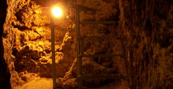 Walking Tour of Lecce and its Underground Spaces: With Tasting