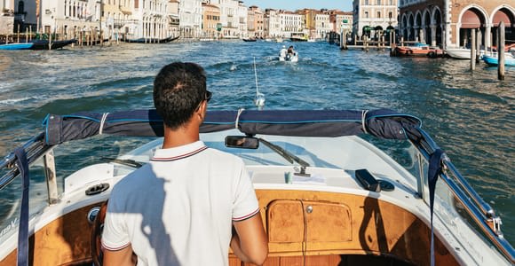 Venice: Shared Water Taxi Transfer to Marco Polo Airport