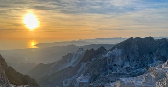 Carrara white marble quarries tour, 4X4 experience
