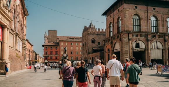 Bologna: Tour per piccoli gruppi con l'Archiginnasio storico
