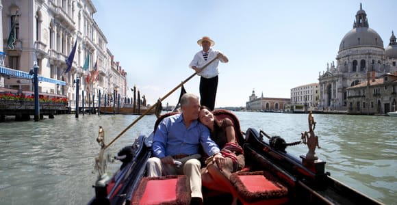Venice: Off the Beaten Path Private Gondola Ride