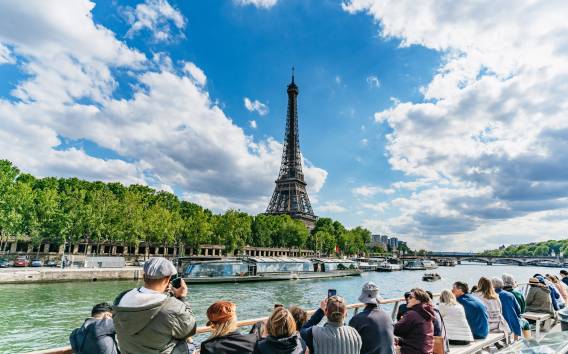 Paris: 1-Hour River Seine Cruise