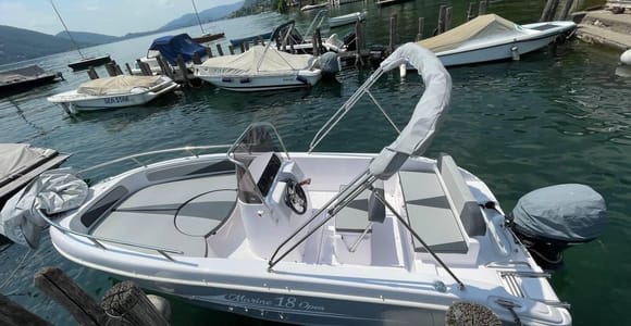 Lake Iseo: 4-hour boat rental