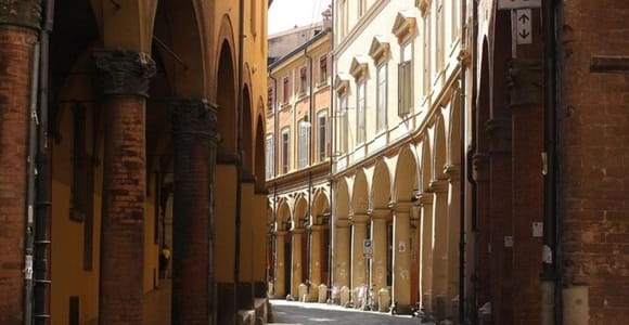 Bologna : Historic Center Walking Tour