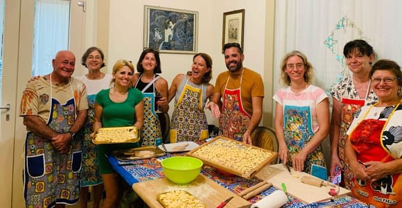 Milazzo: Clase de elaboración de pasta siciliana con cena