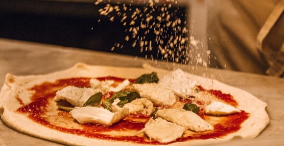 Palermo: Pizza- & Tiramisu-Kurs mit Wein so viel du magst