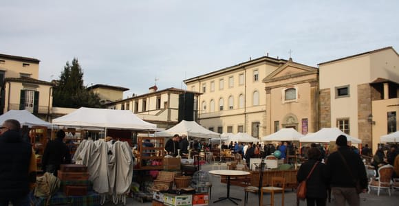 Lucca: join a 'must see' walking tour! (English)