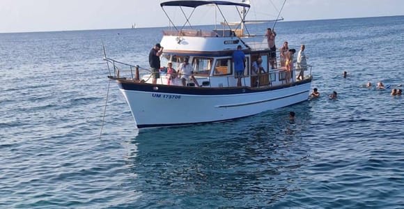 Desde Umag: tour en barco a Savudrija con baño y delfines