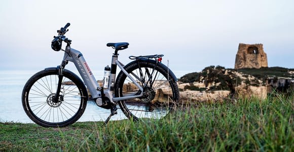 Grotta della Poesia, Torre dell'Orso and Sant'Andrea: Self-guided Bike Tour