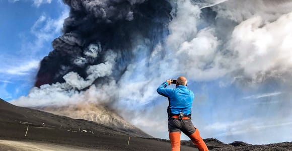 Mount Etna: Trek to 3000m with cable car and 4x4
