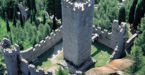 Varenna: Castello di Vezio Entry Ticket