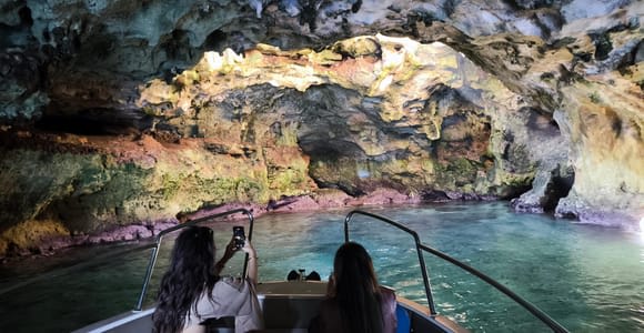 Sortie en bateau Polignano Grotte, aperitivo et Tuffi in Barca