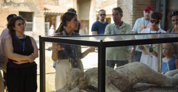 Desde Nápoles: tour guiado por Pompeya, sin colas y con traslado