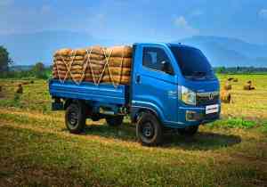 Tata Intra V30 Gold LX