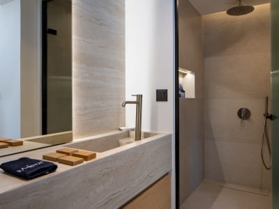 Superior One Bedroom Apartment 14