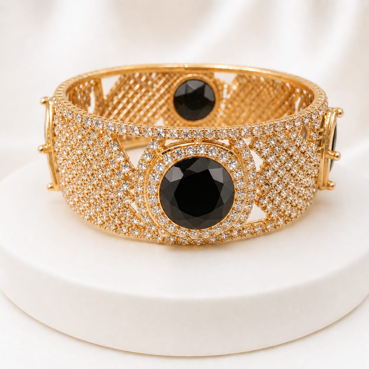 Noir Royale Zircon Glass Chain Bangle
