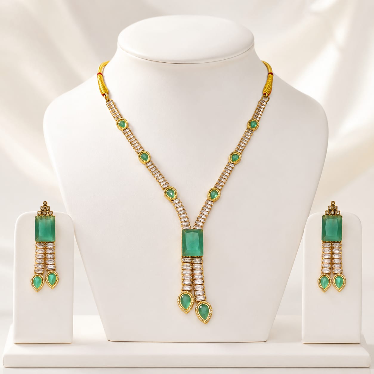 Emerald Cascade Zircon Necklace Set πβ¨