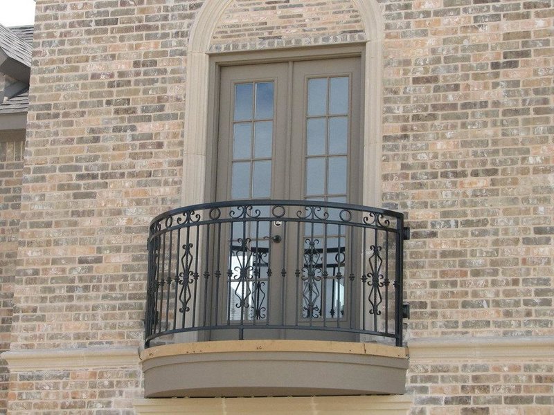 Перила и ограждения для балкона на заказ. Заказать кованый балкон в Истре. Кованые балконы, ковка в Истре, заказать кованые решетки в Истре, кованые балконы на заказ, кованые ограждения на заказ в Истринской области