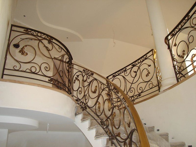 Художественная ковка в Истре, кованные изделия, кованные изделия, ковка в Истре, заказать кованые изделия в Истре, заказать кованые перила в Истре, перила на заказ, заказать перила в Истре