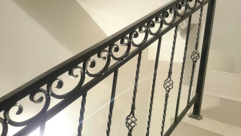 Художественная ковка в Истре, кованные изделия, кованные изделия, ковка в Истре, заказать кованые изделия в Истре, заказать кованые перила в Истре, перила на заказ, заказать перила в Истре