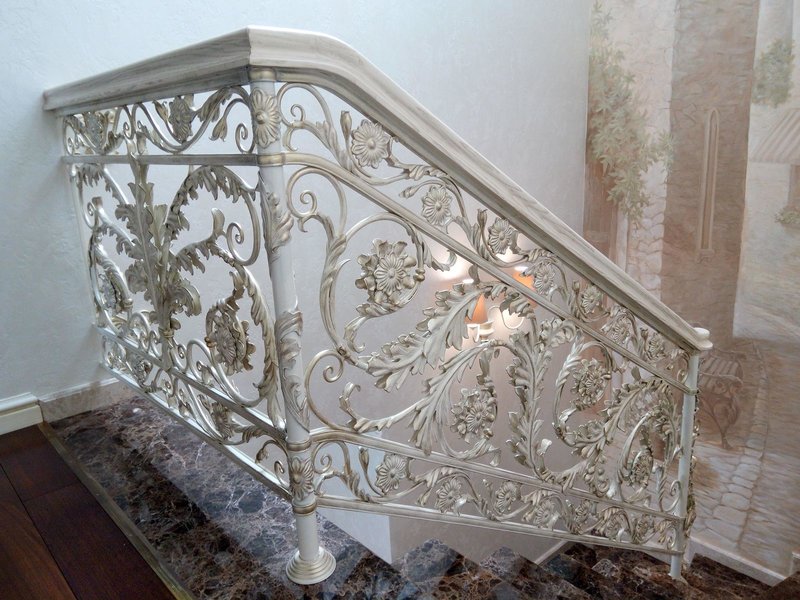 Художественная ковка в Истре, кованные изделия, кованные изделия, ковка в Истре, заказать кованые изделия в Истре, заказать кованые перила в Истре, перила на заказ, заказать перила в Истре