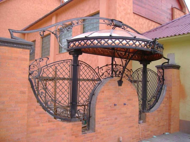 Художественная ковка в Истре, кованные изделия, кованые козырьки, кованые навесы, кованые козырьки и навесы, кованые козырьки и навесы в Истре, заказать кованые козырьки в Истре, кованые навесы в Истре, заказать кованые изделия в Истре, козырьки в Истре, навесы в Истре