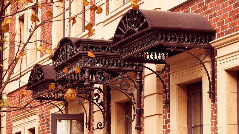 Художественная ковка в Истре, кованные изделия, кованые козырьки, кованые навесы, кованые козырьки и навесы, кованые козырьки и навесы в Истре, заказать кованые козырьки в Истре, кованые навесы в Истре, заказать кованые изделия в Истре, козырьки в Истре, навесы в Истре