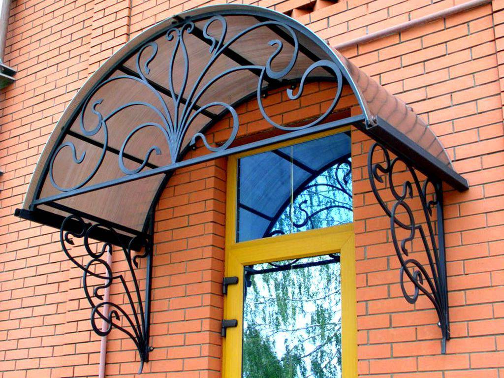 Художественная ковка в Истре, кованные изделия, кованые козырьки, кованые навесы, кованые козырьки и навесы, кованые козырьки и навесы в Истре, заказать кованые козырьки в Истре, кованые навесы в Истре, заказать кованые изделия в Истре, козырьки в Истре, навесы в Истре