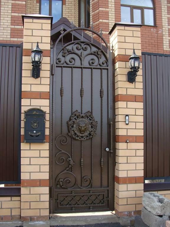 Художественная ковка в Истре, кованные изделия, кованые калитки, кованые калитки в Истре, кованые калитки для дачи, ковка в Истре, заказать кованые изделия в Истре, заказать ковку в Истре