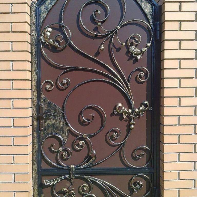 Художественная ковка в Истре, кованные изделия, кованые калитки, кованые калитки в Истре, кованые калитки для дачи, ковка в Истре, заказать кованые изделия в Истре, заказать ковку в Истре