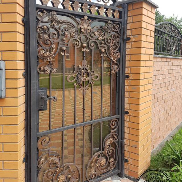 Художественная ковка в Истре, кованные изделия, кованые калитки, кованые калитки в Истре, кованые калитки для дачи, ковка в Истре, заказать кованые изделия в Истре, заказать ковку в Истре