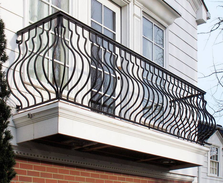 ковка в Истре, заказать кованые решетки в Истре, кованые балконы на заказ, кованые ограждения на заказ в Истринской области