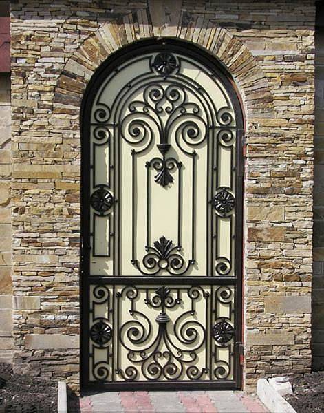 Художественная ковка в Истре, кованные изделия, кованые ворота, ковка в Истре, заказать кованые изделия в Истре, заказать кованые ворота в Истре
