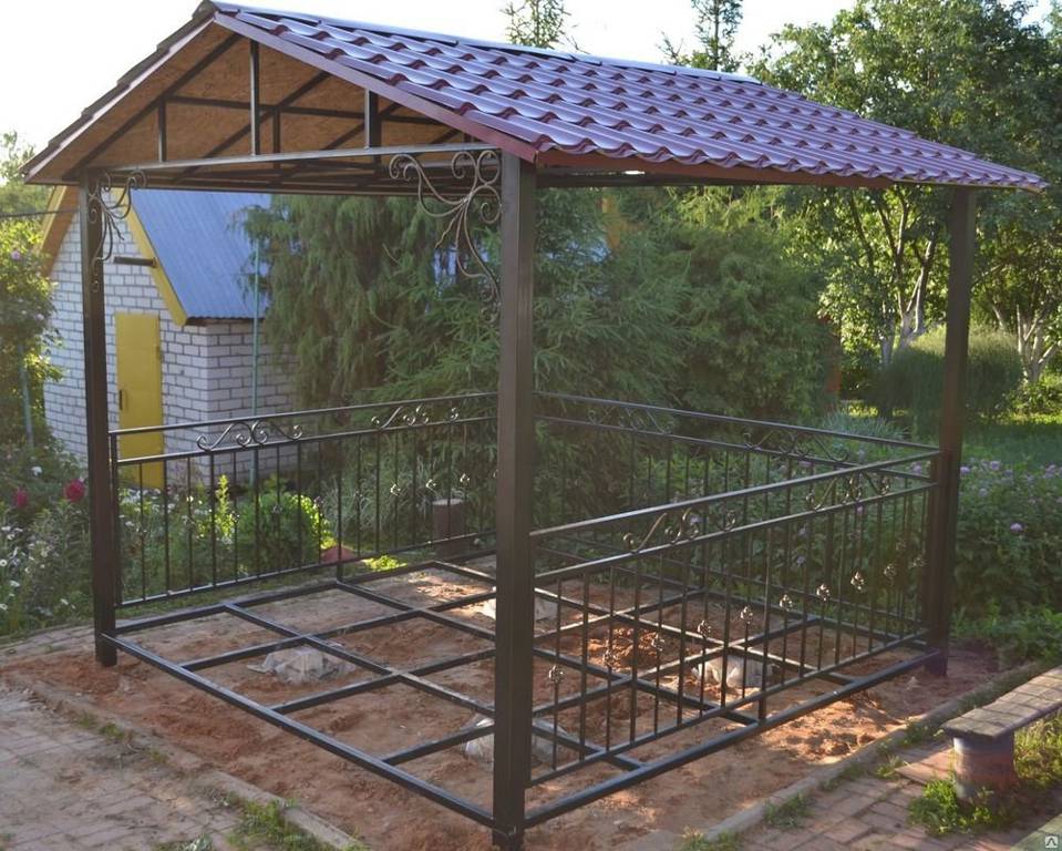 Художественная ковка в Истре, кованные изделия, кованые беседки, кованые беседки в Истре, кованые беседки для дачи, ковка в Истре, заказать кованые изделия в Истре, заказать ковку в Истре