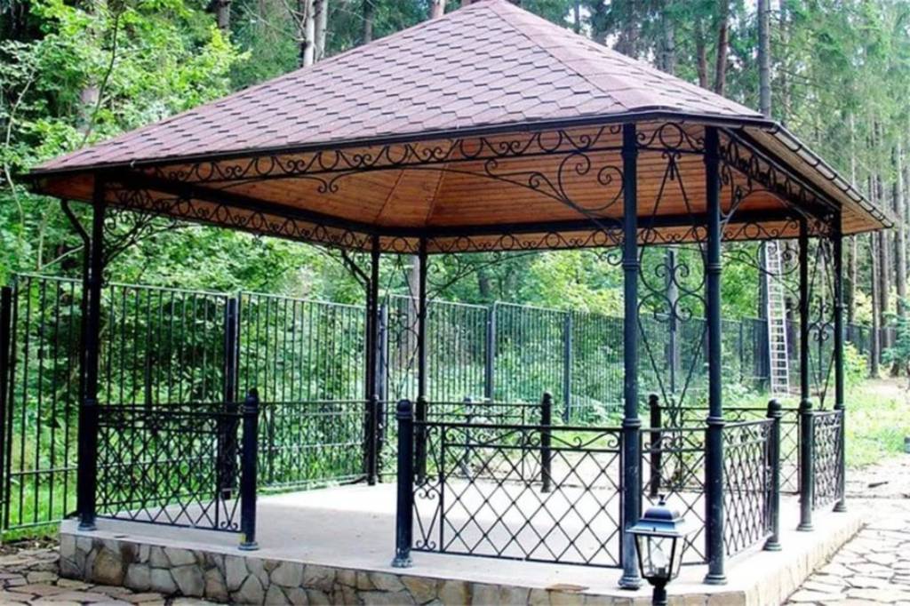 Художественная ковка в Истре, кованные изделия, кованые беседки, кованые беседки в Истре, кованые беседки для дачи, ковка в Истре, заказать кованые изделия в Истре, заказать ковку в Истре