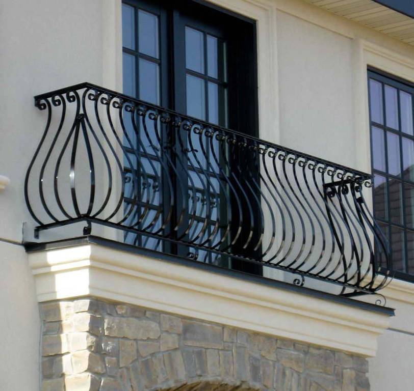 ковка в Истре, заказать кованые решетки в Истре, кованые балконы на заказ, кованые ограждения на заказ в Истринской области