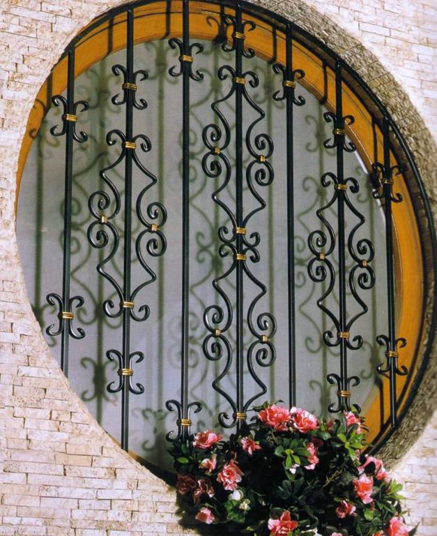 Художественная ковка в Истре, кованные изделия, кованые решетки, кованые решетки в Истре, заказать кованые решетки в Истре, кованые решетки в Истре недорого, ковка в Истре недорого