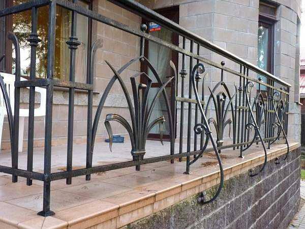 ковка в Истре, заказать кованые решетки в Истре, кованые балконы на заказ, кованые ограждения на заказ в Истринской области