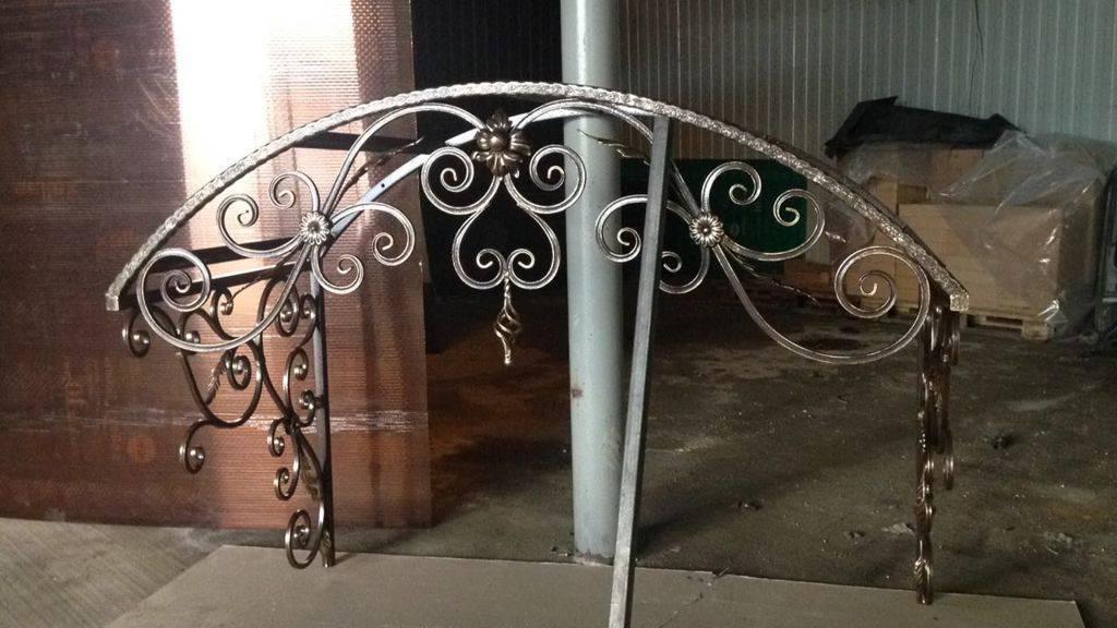 Художественная ковка в Истре, кованные изделия, кованые козырьки, кованые навесы, кованые козырьки и навесы, кованые козырьки и навесы в Истре, заказать кованые козырьки в Истре, кованые навесы в Истре, заказать кованые изделия в Истре, козырьки в Истре, навесы в Истре