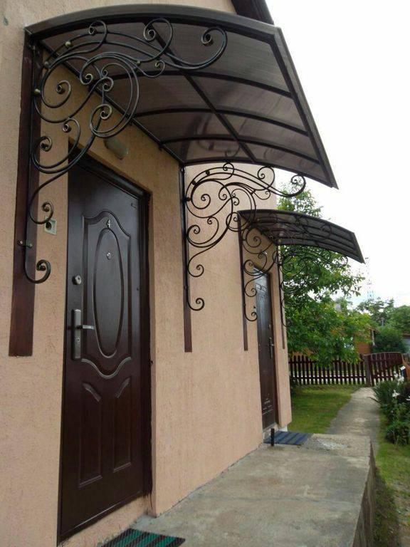 Художественная ковка в Истре, кованные изделия, кованые козырьки, кованые навесы, кованые козырьки и навесы, кованые козырьки и навесы в Истре, заказать кованые козырьки в Истре, кованые навесы в Истре, заказать кованые изделия в Истре, козырьки в Истре, навесы в Истре