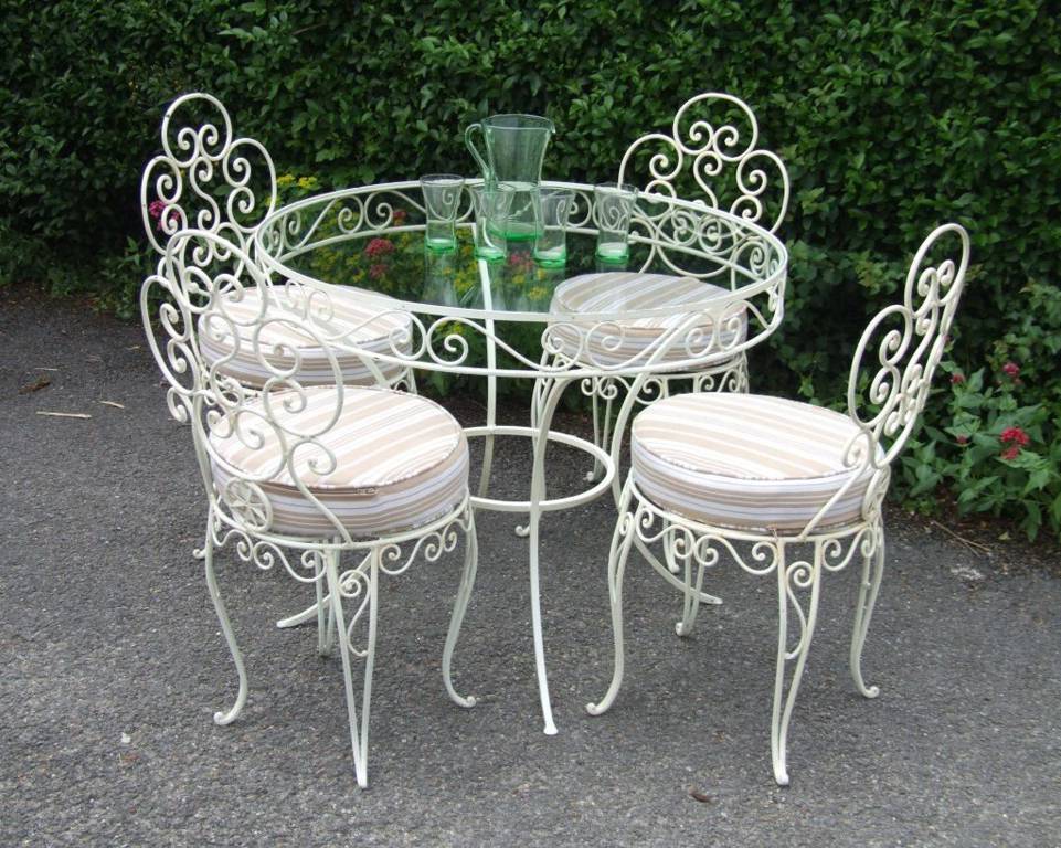 Художественная ковка в Истре, кованные изделия, кованая мебель, кованая мебель в Истре, заказать кованую мебель в Истре, кованые предметы интерьера на заказ Истра