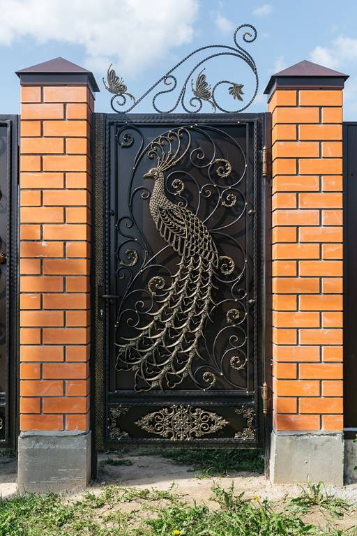 Художественная ковка в Истре, кованные изделия, кованые калитки, кованые калитки в Истре, кованые калитки для дачи, ковка в Истре, заказать кованые изделия в Истре, заказать ковку в Истре