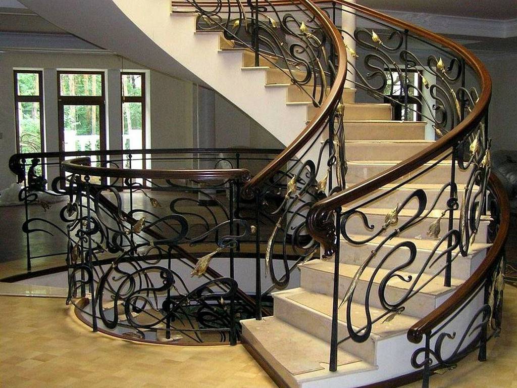 Художественная ковка в Истре, кованные изделия, ковка в Истре, заказать кованые изделия в Истре, заказать кованые перила в Истре