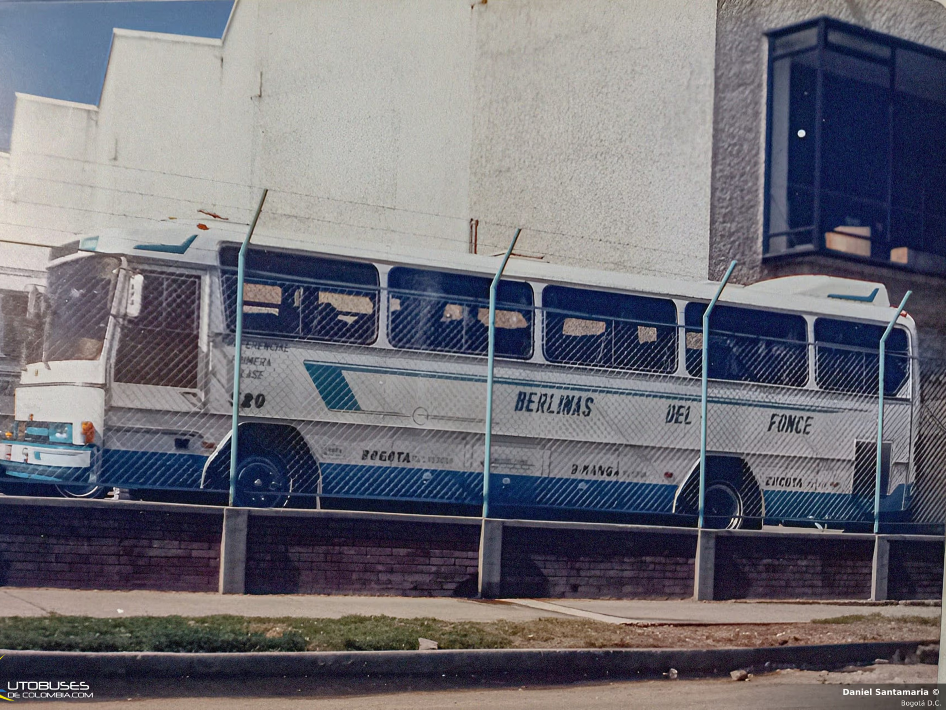 Blue Bird Jumbo Chevrolet Isuzu CHR580