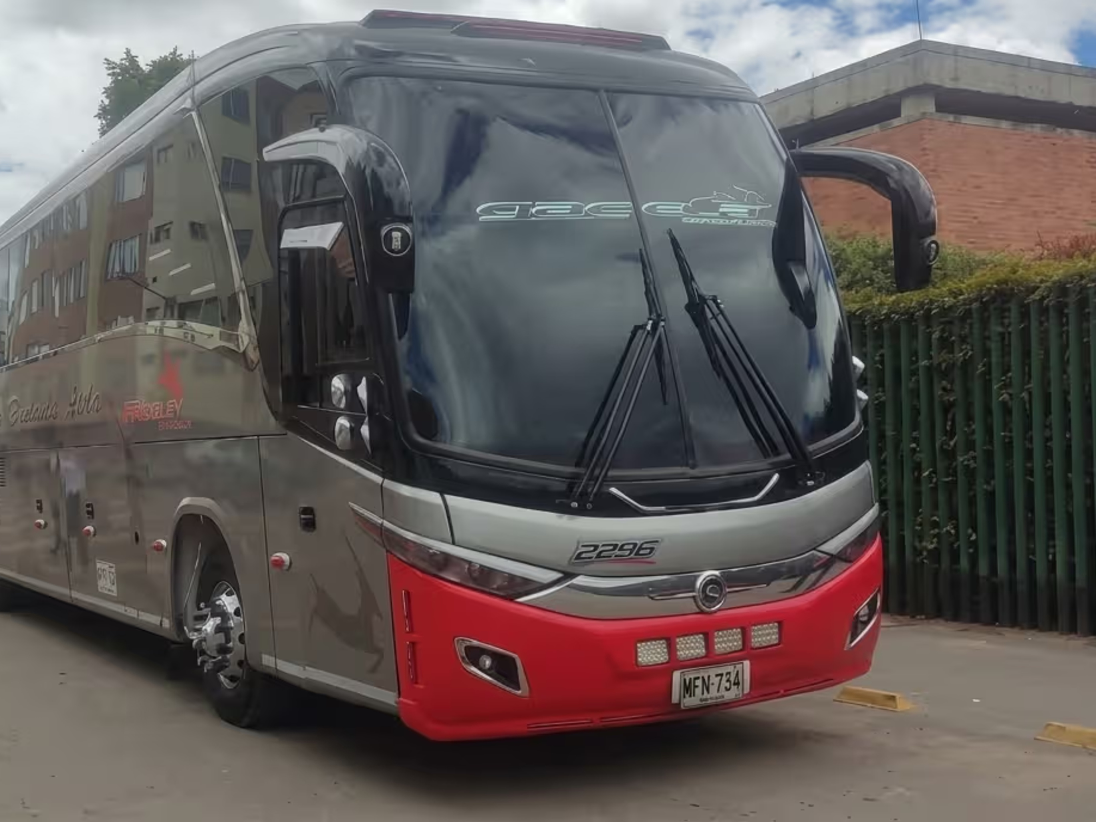 Marcopolo Paradiso 1200 G8 Volvo B460R