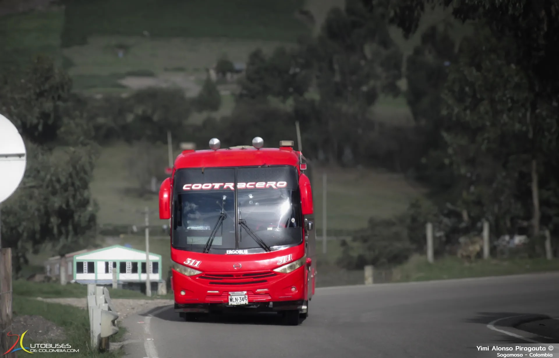 Ergobus Hino FC9J 
