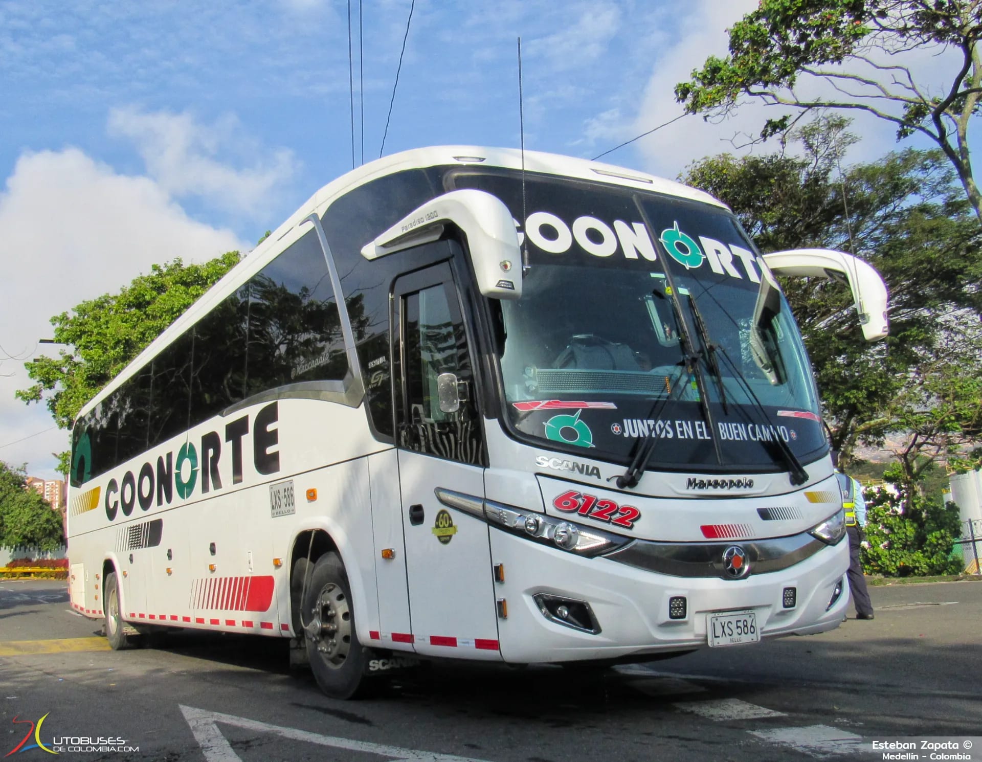 Marcopolo Superpolo Marcopolo Paradiso 1200 New G7 Scania K400