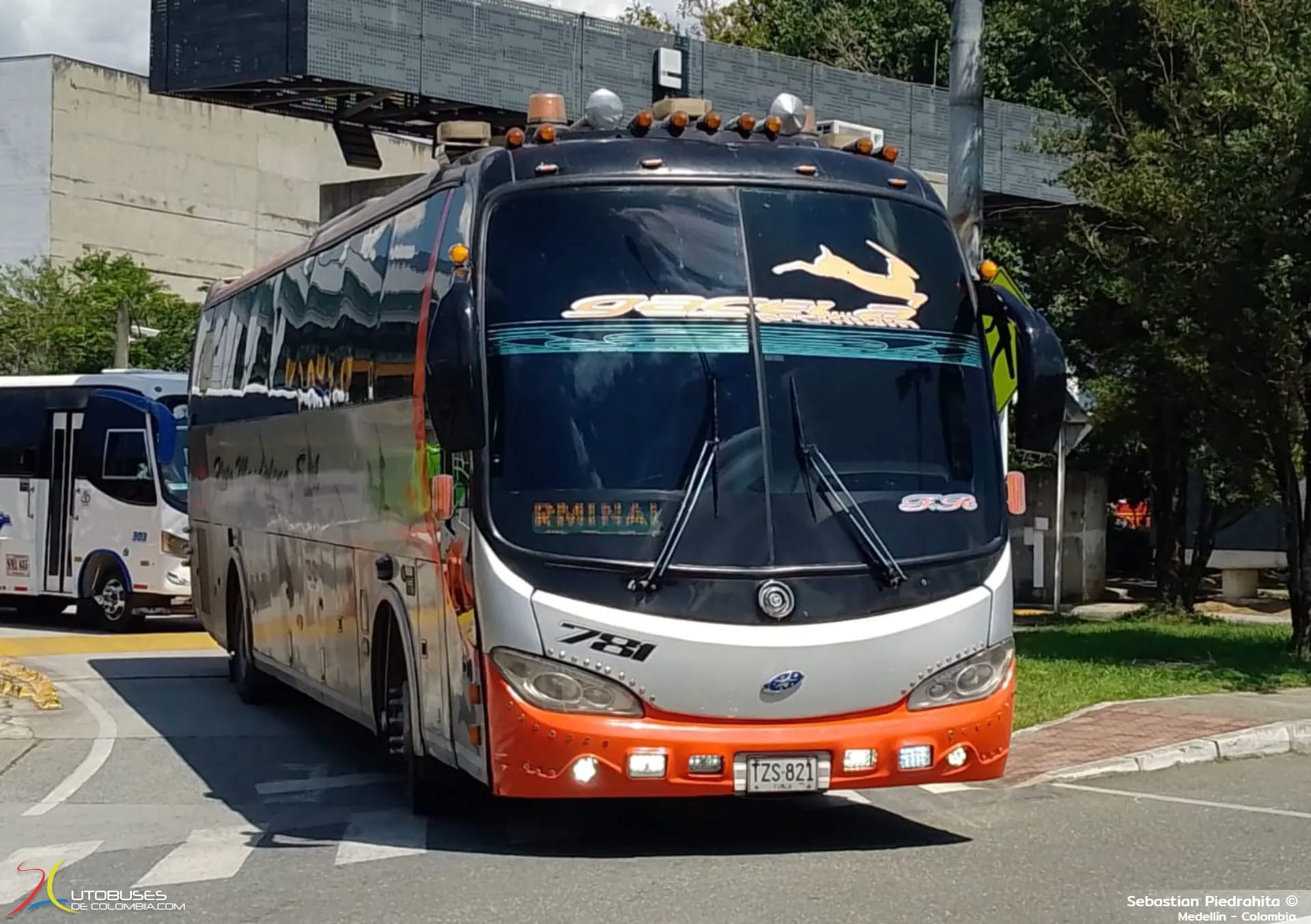 JGB JGB Atlantis Plus Chevrolet Isuzu LV 150